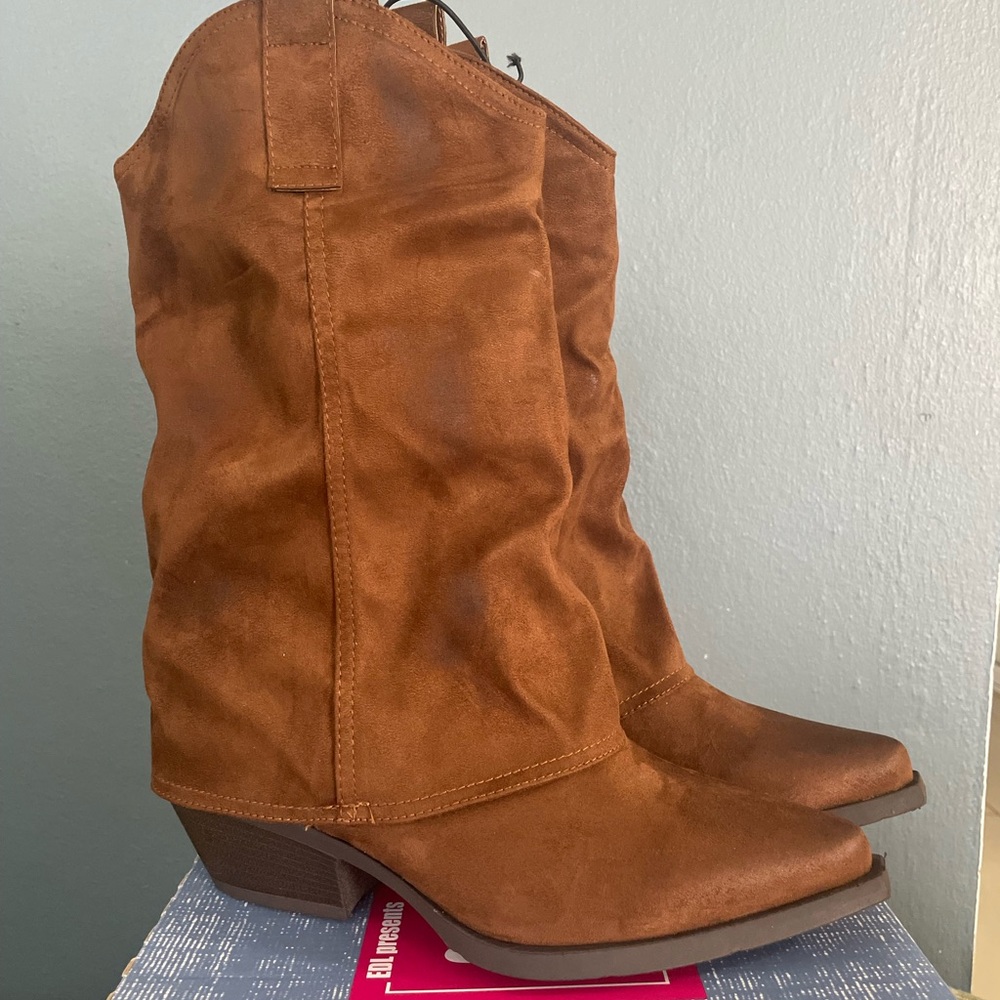 Pop Brown Heeled Boots with Slouchy Shaft